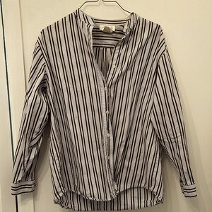 Jones New York button from cotton shirt